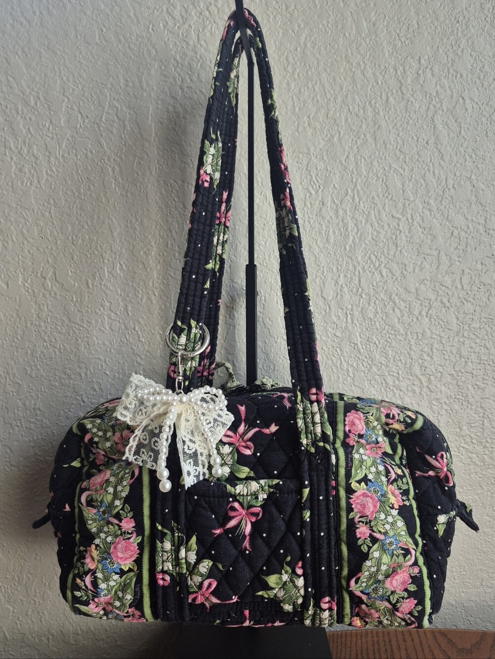 Vera Bradley New Hope Original 100 Shoulder Bag